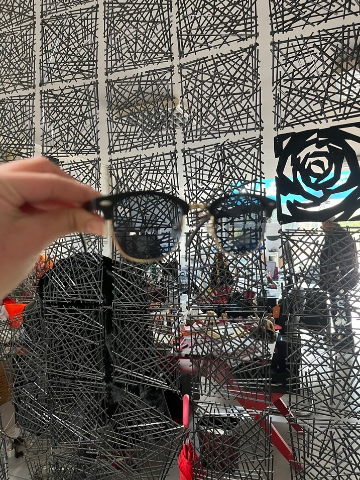 Şeffaf Siyah Punk Tarzı Kadın Gözlüğü - Görsel 2