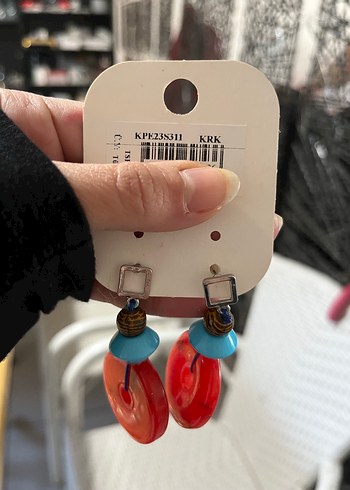 Siyah Çiçekli Uzun Püsküllü Kadın Küpe (Dilediğiniz 2 küpe 80TL) - Görsel 8