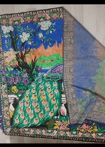 tavus kuşu desenli duvar halısı - Görsel 2