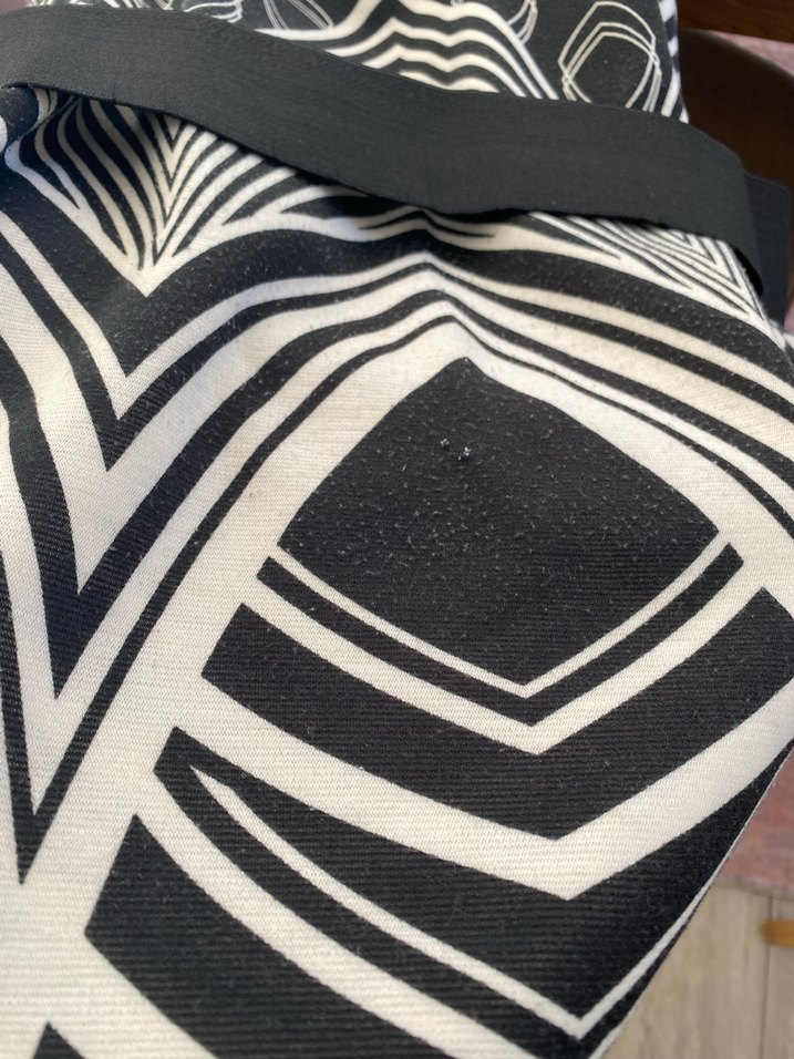 Kemerli Siyah Beyaz Elbise - Görsel 5