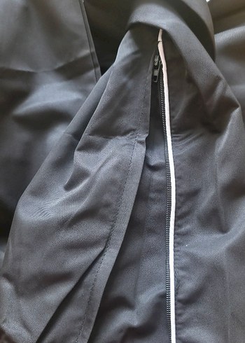 Siyah Fermuarlı Rahat Kesim Eşofman Altı - Görsel 4