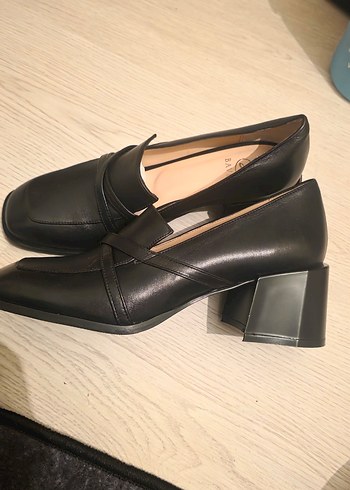 Kadın Siyah Klasik Topuklu Ayakkabı - Görsel 3