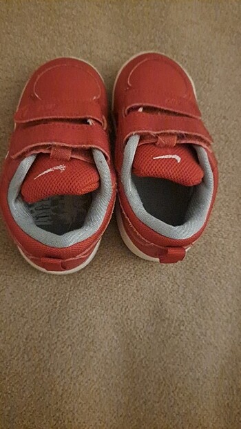 22 Beden Nike Bebek Ayakkabisi