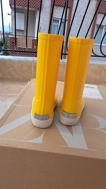 31 Beden sarı Renk İgor yağmur botu