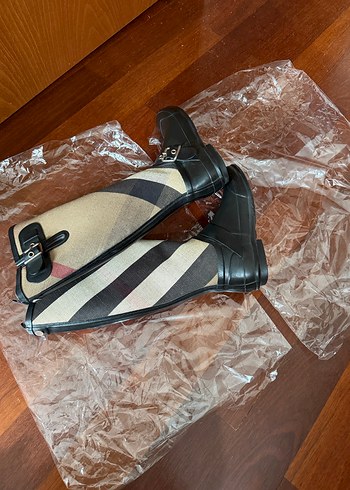 Kahverengi Ekose Desenli Kadın Diz Boyu Bot - Görsel 4