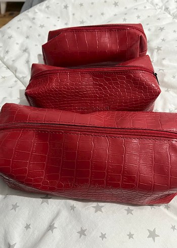 Kırmızı Deri Yılan Desenli Makyaj Çantası - Görsel 2