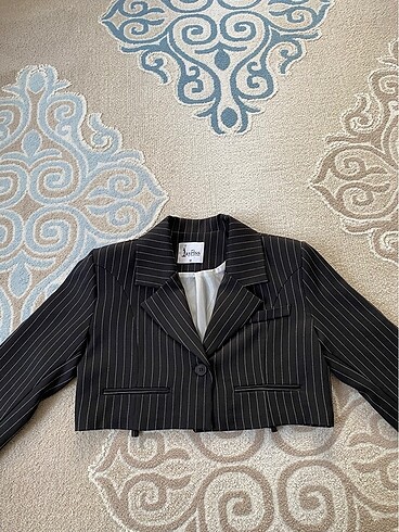 m Beden crop blazer ceket
