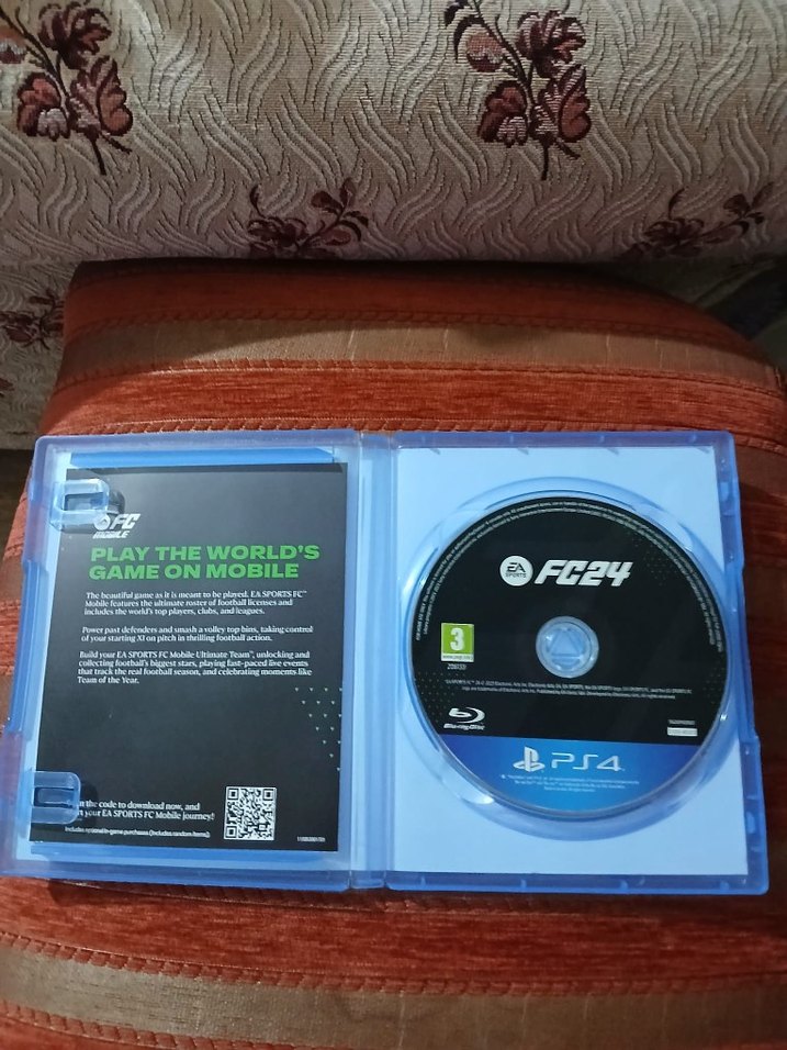 PS4 FC24 Futbol Oyunu - Görsel 2