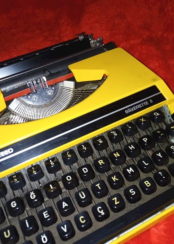 Sarı Olivetti-REED Daktilo - Görsel 3