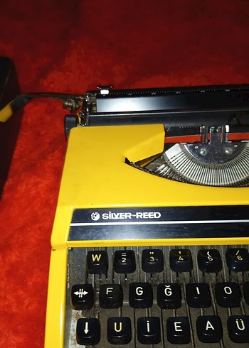 Sarı Olivetti-REED Daktilo - Görsel 4