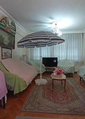Mavi ve Gri Çizgili Kadın Şemsiyesi