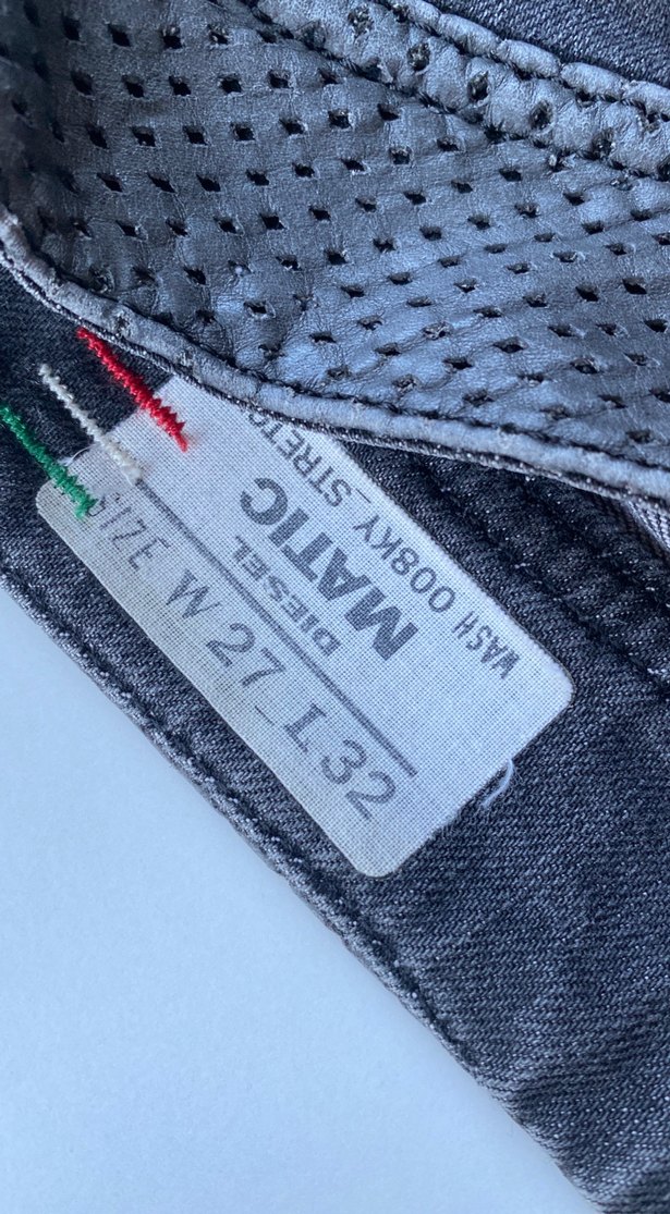 Gri Kemerli Normal Kesim Kadın Kot Pantolon - Görsel 3