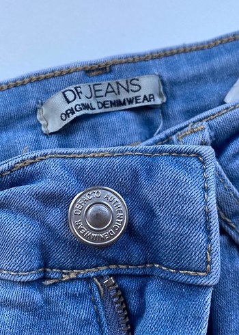 Mavi Rahat Kesim Denim Şort - Görsel 2