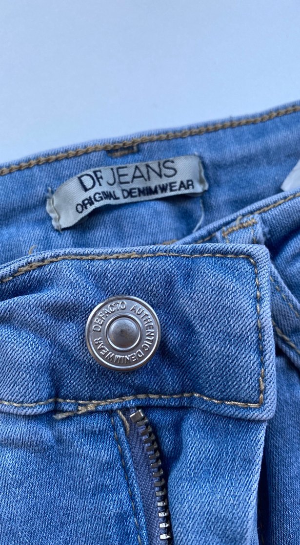 Mavi Rahat Kesim Denim Şort - Görsel 2