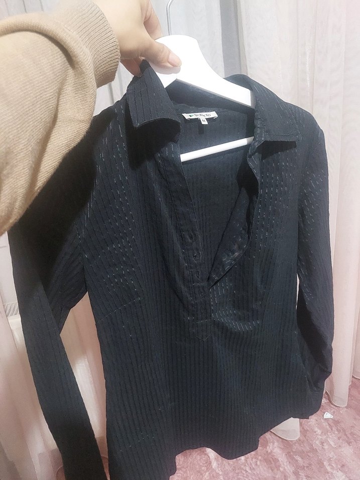 Düğmeli Siyah Kadın Gömlek - Görsel 2