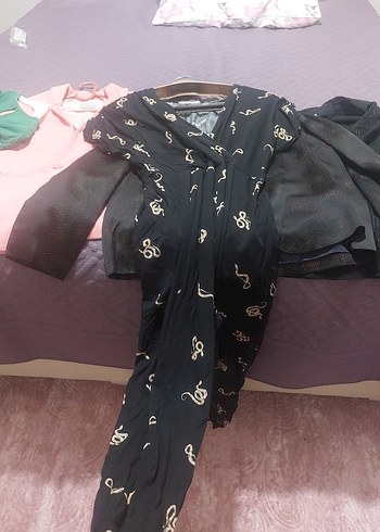 Desenli Siyah Tulum - Görsel 3