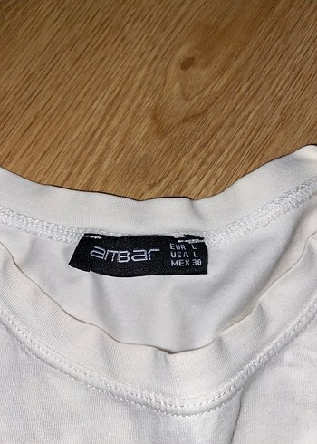 Beyaz Kısa Kollu Crop Top - Görsel 2