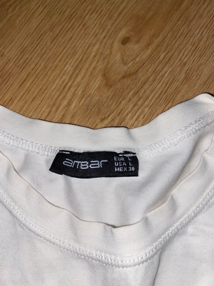 Beyaz Kısa Kollu Crop Top - Görsel 2