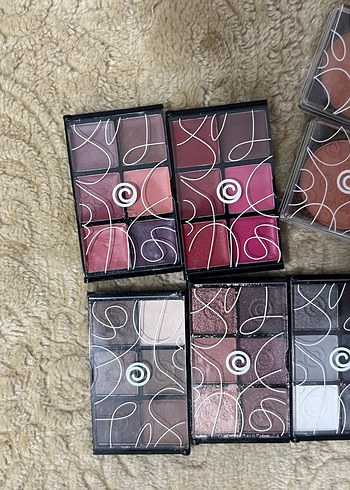 3 adet far paleti,2 paket ruj,2tane allık - Görsel 2