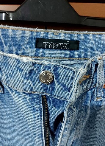 26 Beden mavi Renk mavi jean
