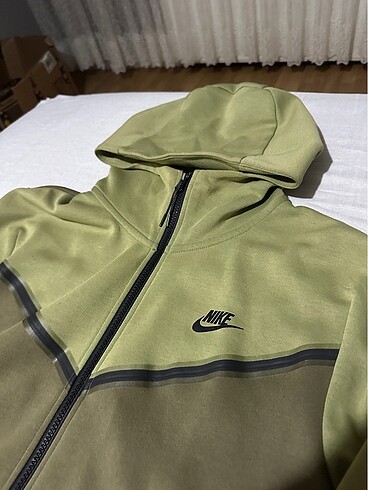 Nike tech babababaa