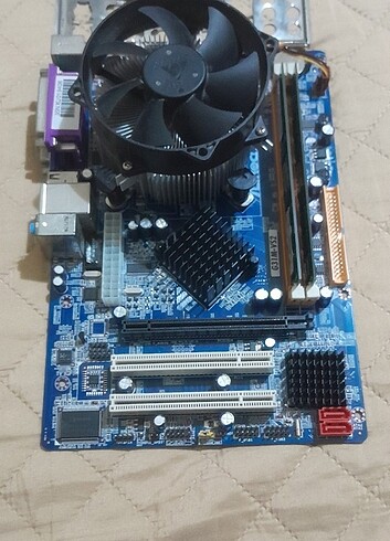 Anakart+işlemci+fan+ddr2 3gb ram