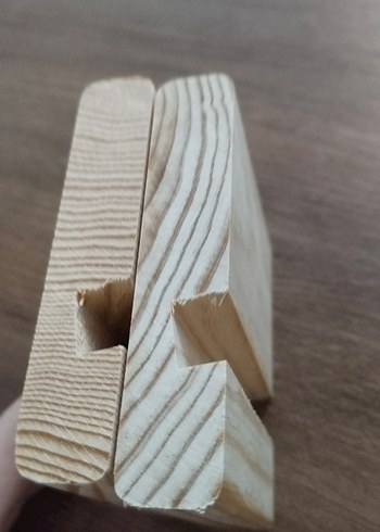 Bej Ahşap Telefon Tutucu - Görsel 3