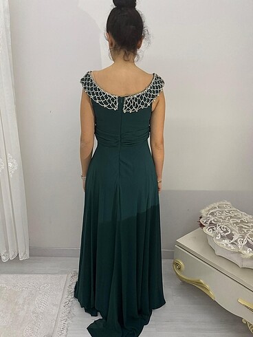 l Beden Zümrüt yeşili abiye