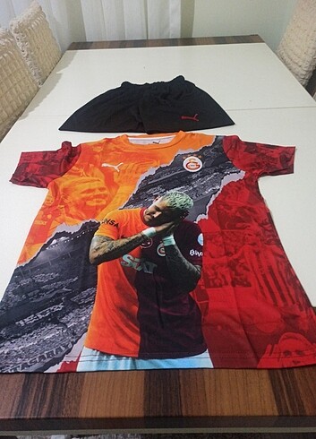 11-12 Yaş Beden İcardi Galatasaray forması alt üst takım