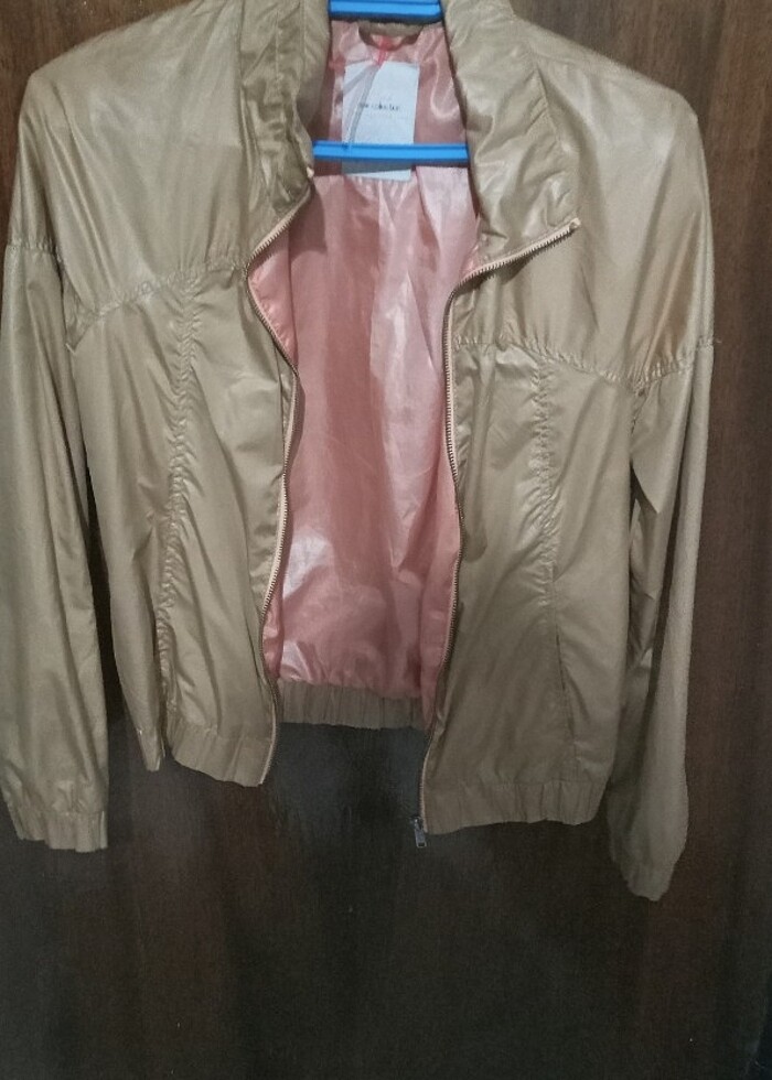 Bershka yagmurluk - Görsel 4