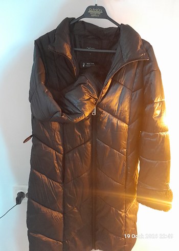 Kürk Detaylı Siyah Kadın Kışlık Mont - Görsel 2