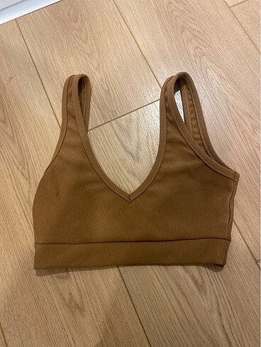 bustiyer-crop