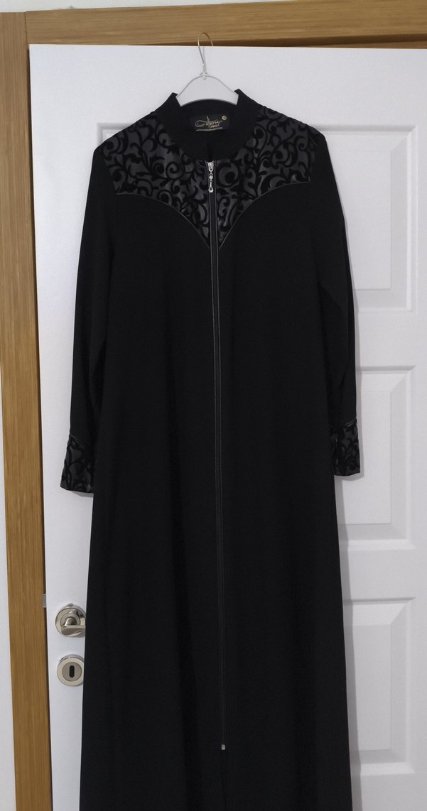 Nakışlı Siyah Süet Uzun Kadın abaya - Görsel 2