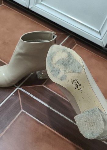 Şeffaf Topuklu Bej Kadın Bot - Görsel 2