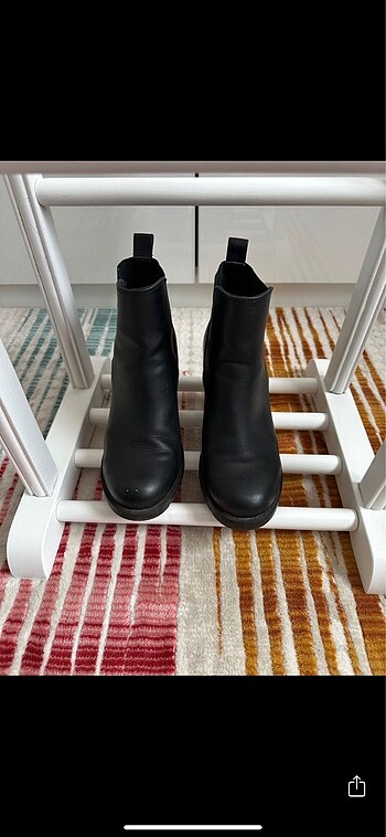 H&M marka temiz kullanılmış bot