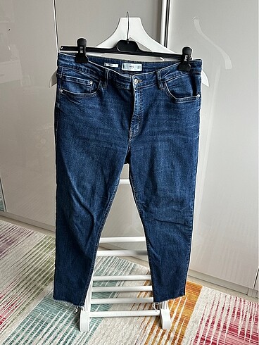 Mango Mango isa koyu mavi likralı jean