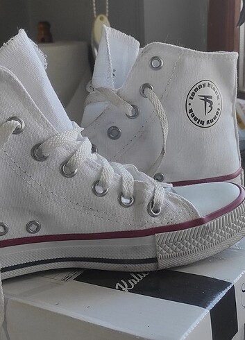 40 Beden Converse Kadın spor ayakkabi model