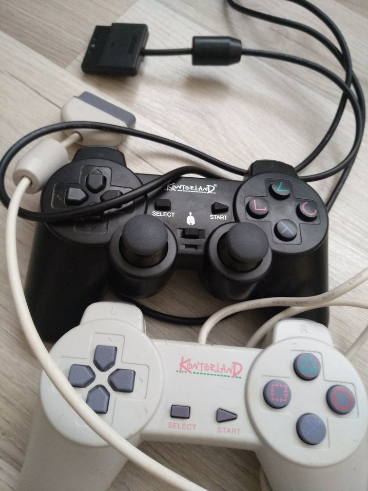 Kontorland Ps 1-2 Kablolu Siyah ve Beyaz Oyun Kolu Seti calisir - Görsel 2