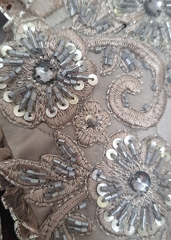 Uzun Gri Nakışlı Kadın Gece Elbisesi - Görsel 5