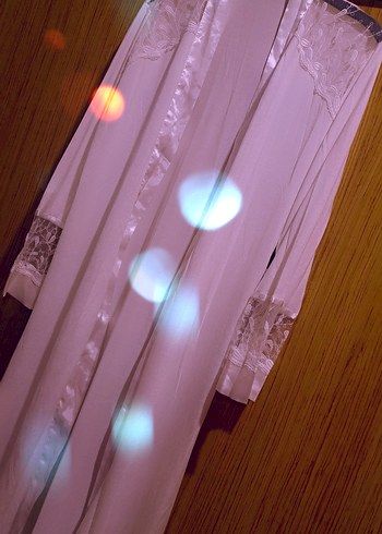 Uzun Beyaz Nakışlı Bohem Kadın Sabahlık - Görsel 2