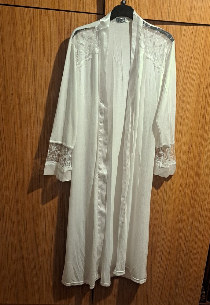 Uzun Beyaz Nakışlı Bohem Kadın Sabahlık - Görsel 4