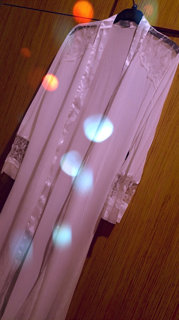 Uzun Beyaz Nakışlı Bohem Kadın Sabahlık - Görsel 2