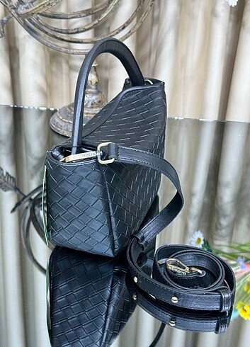 Bottega Veneta Bottega Veneta Cobble Top Handle