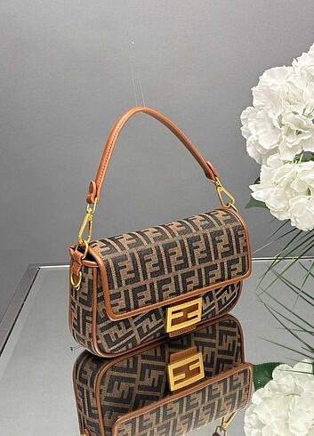 FENDİ - Baguette