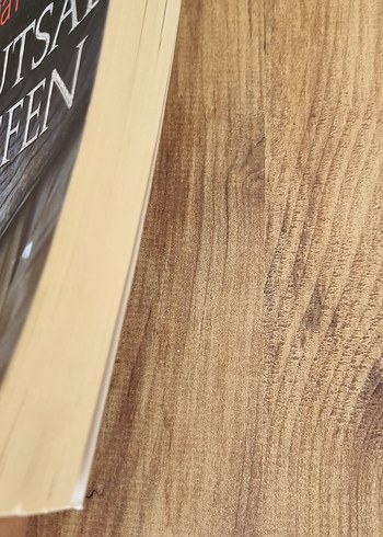 Julia Navarro - Kutsal Keten Roman - Görsel 3