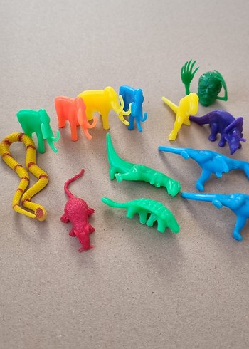 Renkli Mini Hayvan Figürleri ve Oyun Evi Seti - Görsel 5