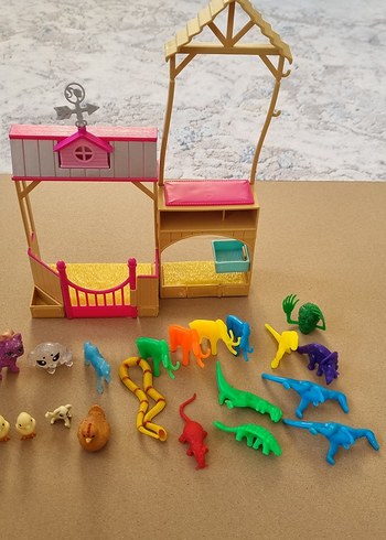 Renkli Mini Hayvan Figürleri ve Oyun Evi Seti - Görsel 6