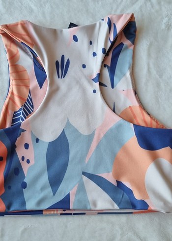 Tyess Desenli Mini Kolsuz Yüksek Yakalı Atlet - Görsel 8