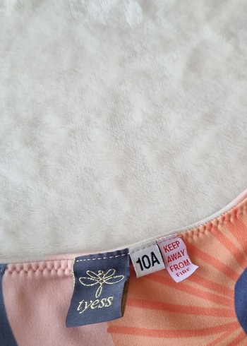 Tyess Desenli Mini Kolsuz Yüksek Yakalı Atlet - Görsel 4