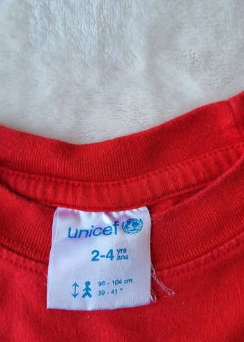 Kırmızı Baskılı Kız Çocuk Tişörtü - Görsel 6